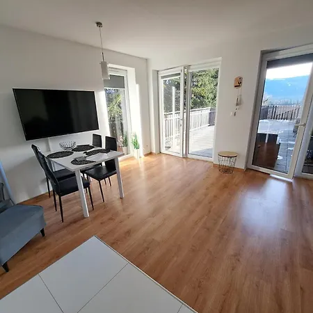 Apartment Perla *